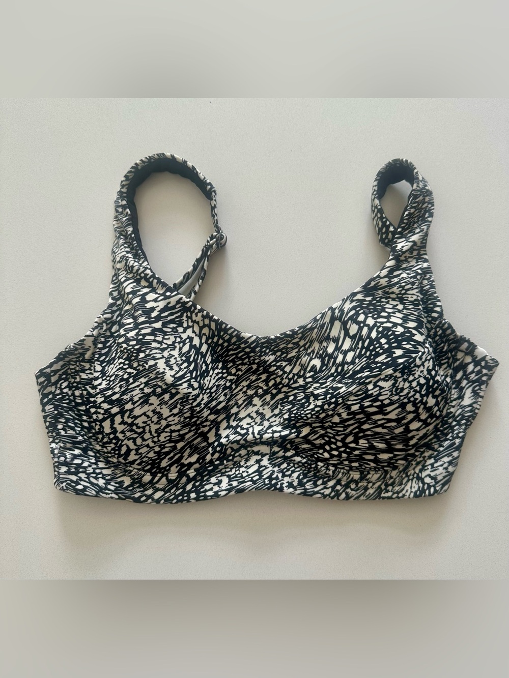 Athleta Bondi Bra Cup Bikini Top - Size 36B/C - Black and White - Adjustable